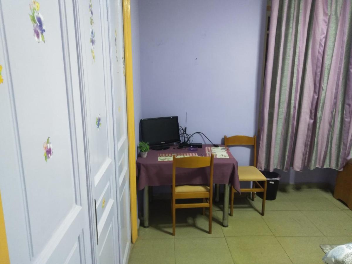 Pinguino Hostel Athene Buitenkant foto